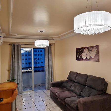 Apartamento 2 Quartos Central Diferenciado Daire Balneario Camboriu Dış mekan fotoğraf