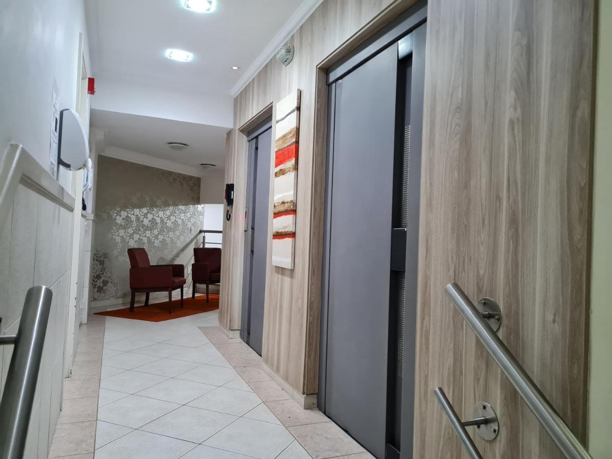 Apartamento 2 Quartos Central Diferenciado Daire Balneario Camboriu Dış mekan fotoğraf