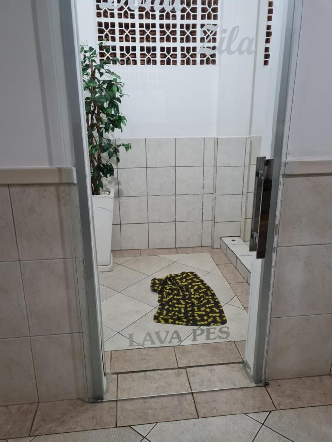 Apartamento 2 Quartos Central Diferenciado Daire Balneario Camboriu Dış mekan fotoğraf